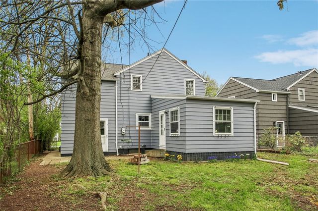 195 Lattimore Road, Rochester, NY 14620