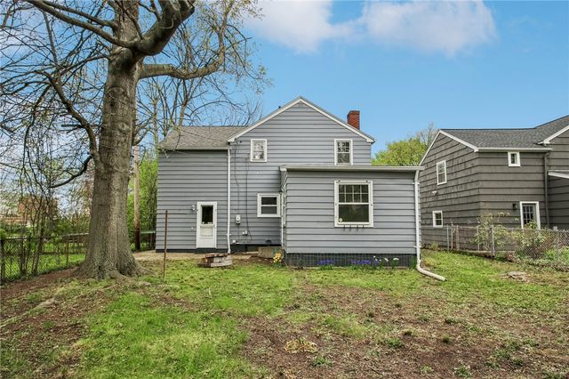 195 Lattimore Road, Rochester, NY 14620