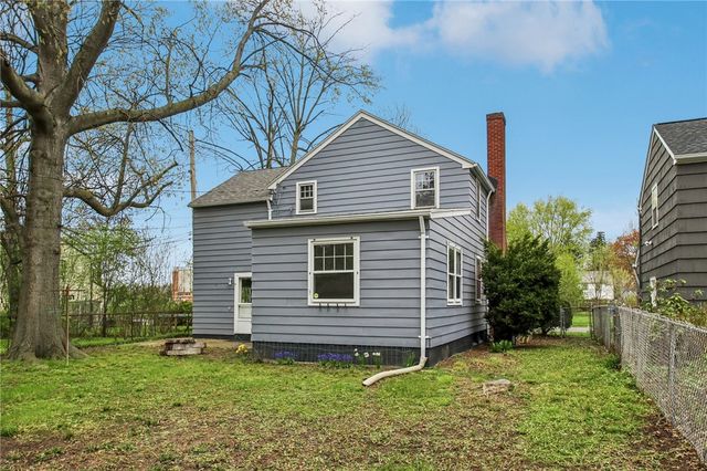 195 Lattimore Road, Rochester, NY 14620