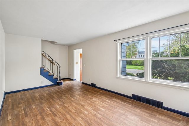 195 Lattimore Road, Rochester, NY 14620