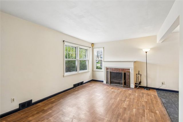 195 Lattimore Road, Rochester, NY 14620