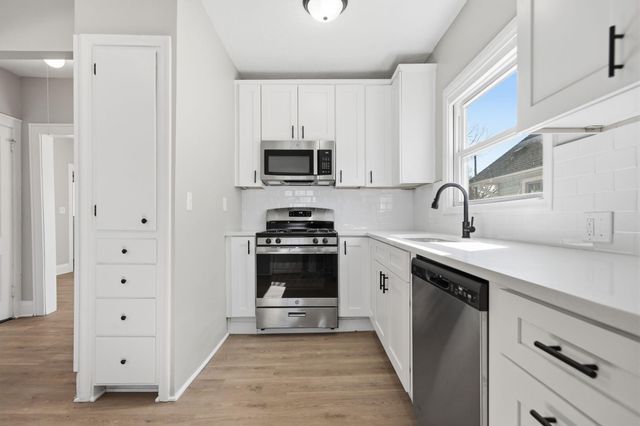 2808 40th Avenue S, Minneapolis, MN 55406