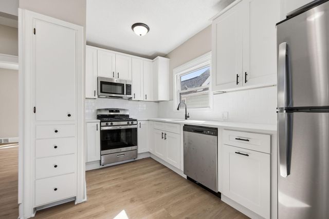 2808 40th Avenue S, Minneapolis, MN 55406