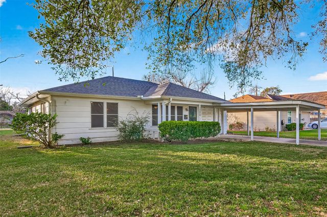 1208 Ward Street, Rosenberg, TX 77471