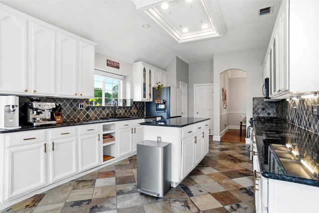 1800 Sumac Drive, Flower Mound, TX 75028