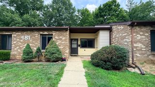 181 Arrowood Road B, Manalapan, NJ 07726