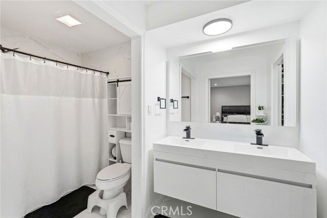 10220 Zelzah 4, Northridge (los Angeles), CA 91325