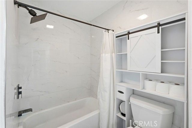 10220 Zelzah 4, Northridge (los Angeles), CA 91325