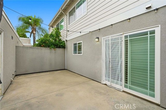 10220 Zelzah 4, Northridge (los Angeles), CA 91325