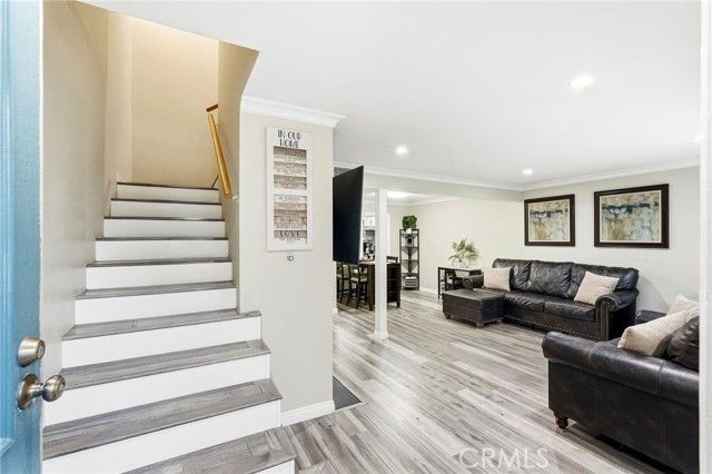 10220 Zelzah 4, Northridge (los Angeles), CA 91325