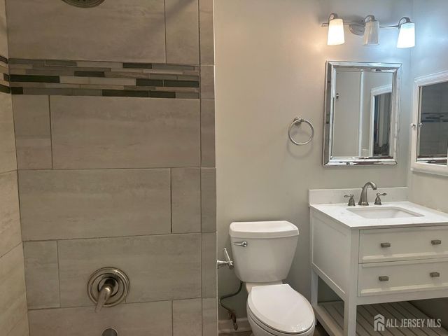 1027 Edpas Road, New Brunswick, NJ 08901