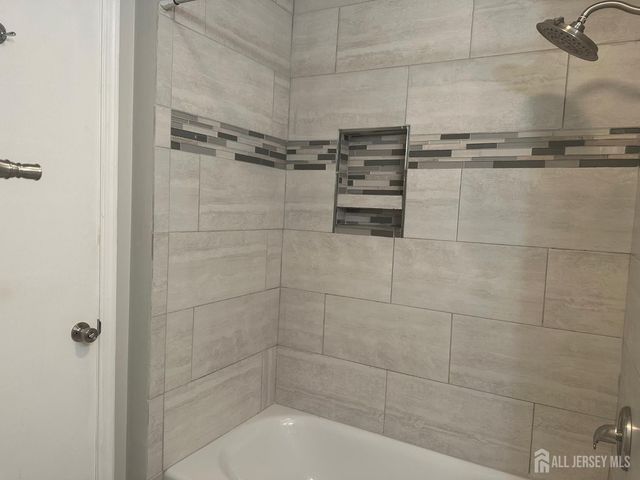 1027 Edpas Road, New Brunswick, NJ 08901