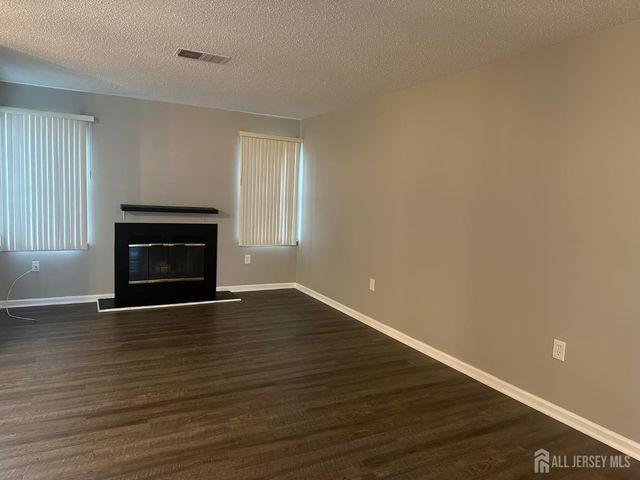 1027 Edpas Road, New Brunswick, NJ 08901