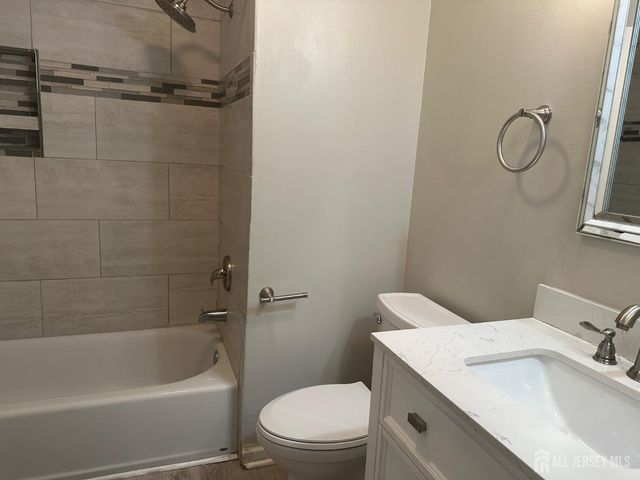 1027 Edpas Road, New Brunswick, NJ 08901