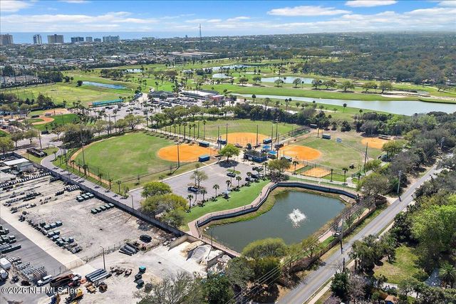 37 JARDIN DE MER Place 37, Jacksonville Beach, FL 32250