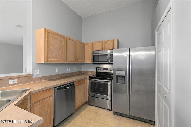 37 JARDIN DE MER Place 37, Jacksonville Beach, FL 32250