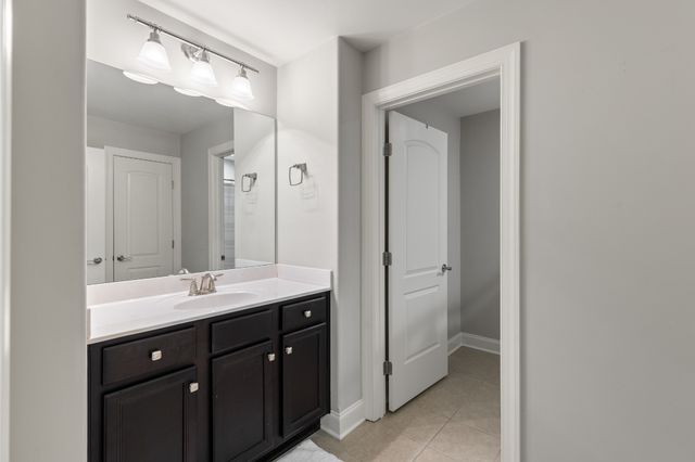 815 Silkwood Dr, Nashville, TN 37221