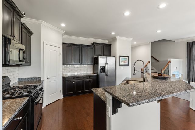 815 Silkwood Dr, Nashville, TN 37221