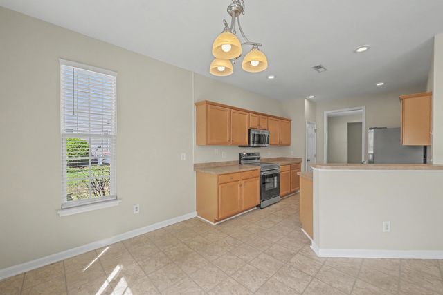 8959 N Red Maple Circle, Summerville, SC 29485