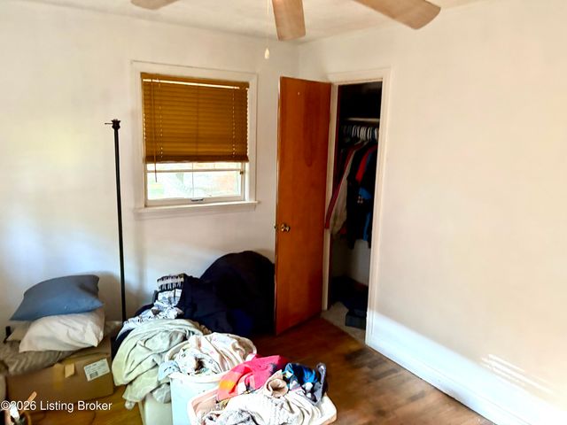 2320 Donna Rd, Louisville, KY 40216