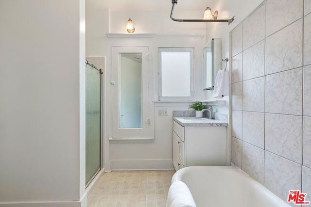 4282 La Salle Avenue, Culver City, CA 90232
