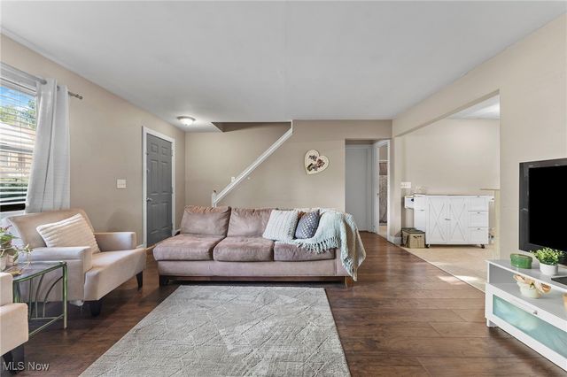 1620 E 243rd Street, Euclid, OH 44117