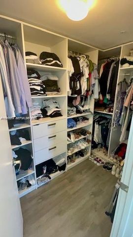 16385 Biscayne Blvd 2702, North Miami Beach, FL 33160