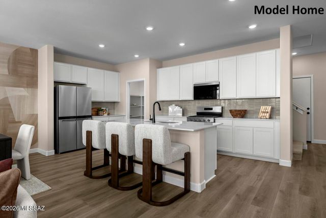 11042 S Guillermo Haro Drive, Vail, AZ 85641