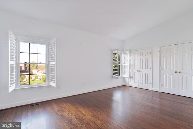 3725 WINFIELD LN NW, Washington, DC 20007