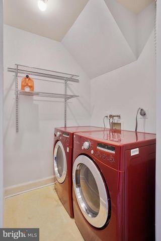 3725 WINFIELD LN NW, Washington, DC 20007