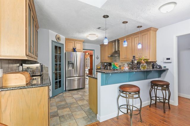 10127 Sageglow Drive, Houston, TX 77089