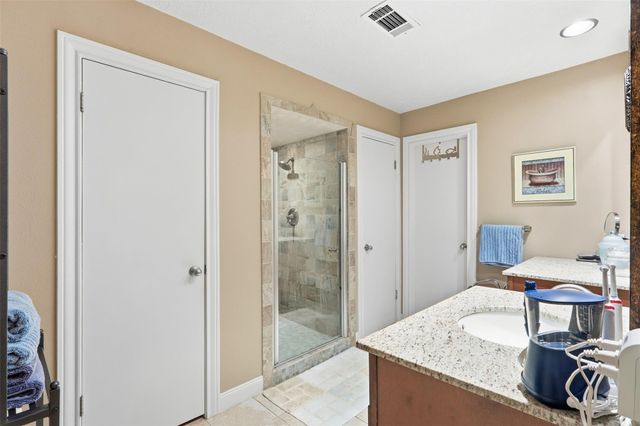 10127 Sageglow Drive, Houston, TX 77089