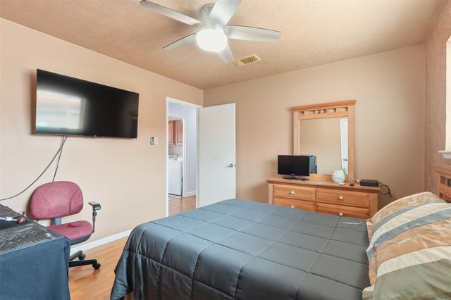 10127 Sageglow Drive, Houston, TX 77089