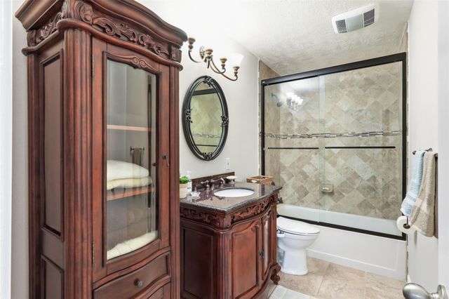 10127 Sageglow Drive, Houston, TX 77089