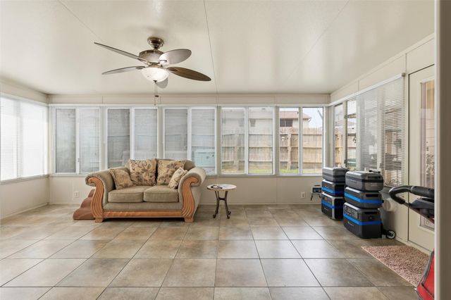 10127 Sageglow Drive, Houston, TX 77089