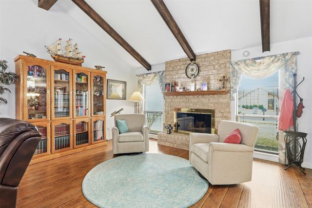 10127 Sageglow Drive, Houston, TX 77089