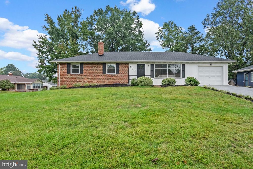 202 PRENTON ST, Upper Marlboro, MD 20774