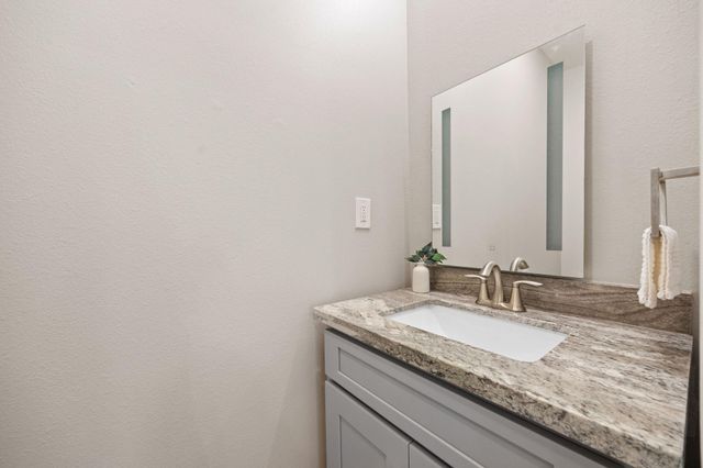 317 E 35th Street A, Houston, TX 77018