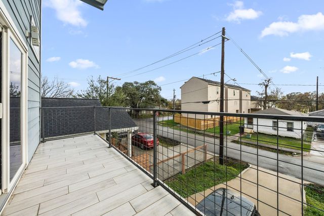 317 E 35th Street A, Houston, TX 77018