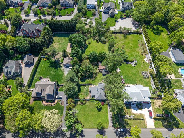 20 Hillside Avenue, Saint James, NY 11780