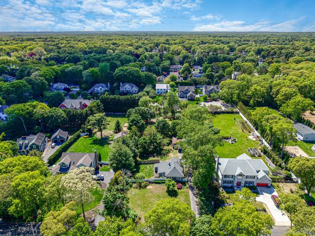 20 Hillside Avenue, Saint James, NY 11780