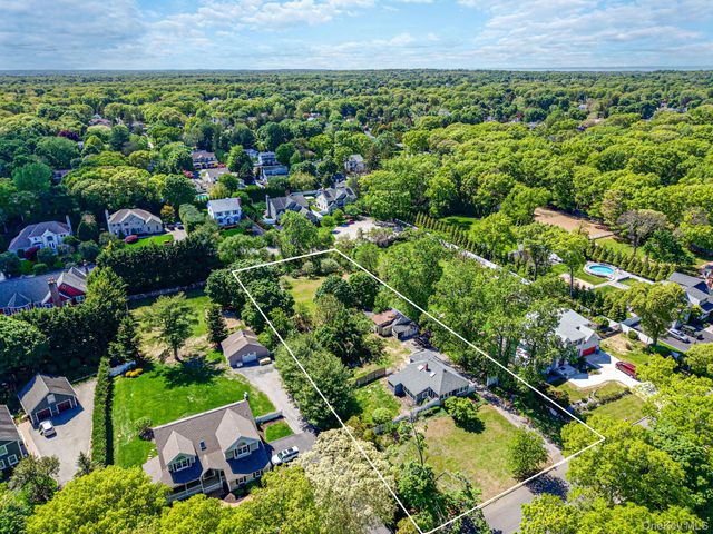 20 Hillside Avenue, Saint James, NY 11780
