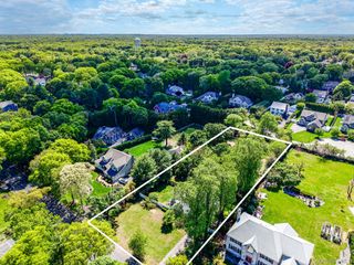 20 Hillside Avenue, Saint James, NY 11780