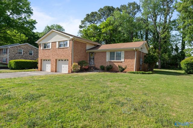 6410 Deramus Avenue NW, Huntsville, AL 35806