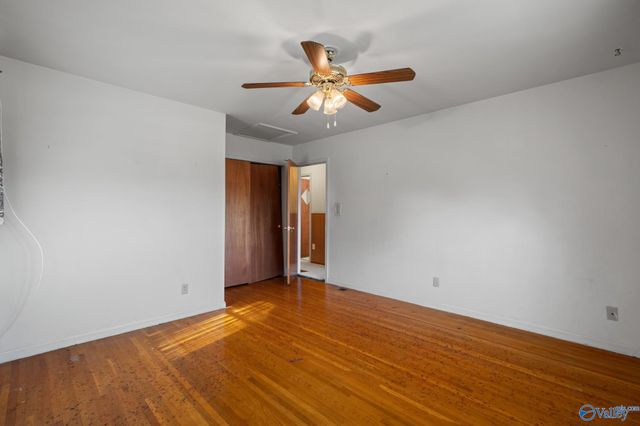 6410 Deramus Avenue NW, Huntsville, AL 35806