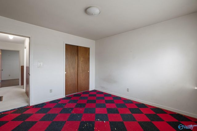 6410 Deramus Avenue NW, Huntsville, AL 35806