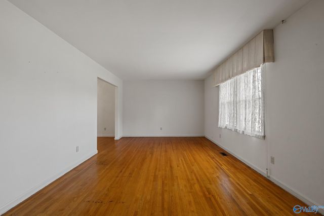 6410 Deramus Avenue NW, Huntsville, AL 35806