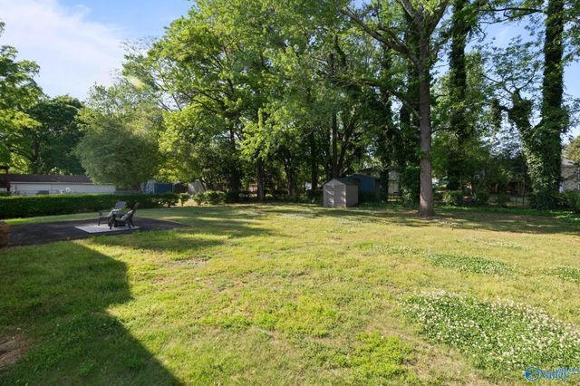 6410 Deramus Avenue NW, Huntsville, AL 35806