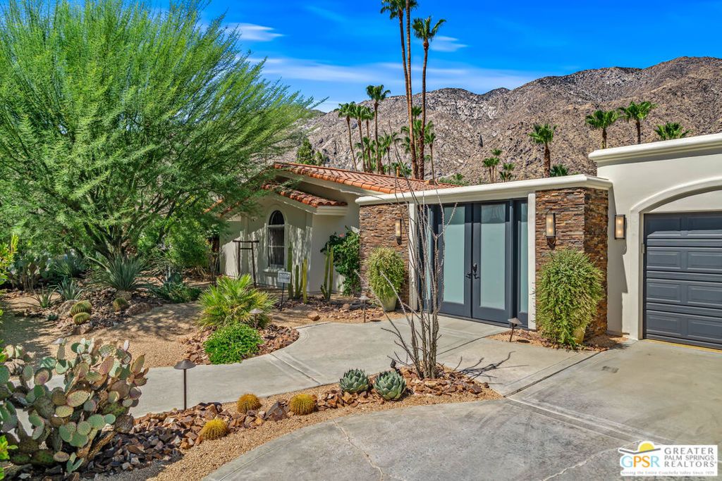 Image 3 of property listing at 1165 Abrigo Road, Palm Springs, CA 92262