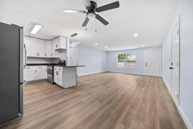 185 Groveport Pike, 4C, Canal Winchester, OH 43110